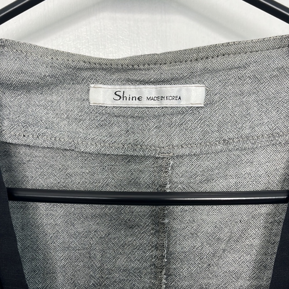 Vest - Picture 2 of 5